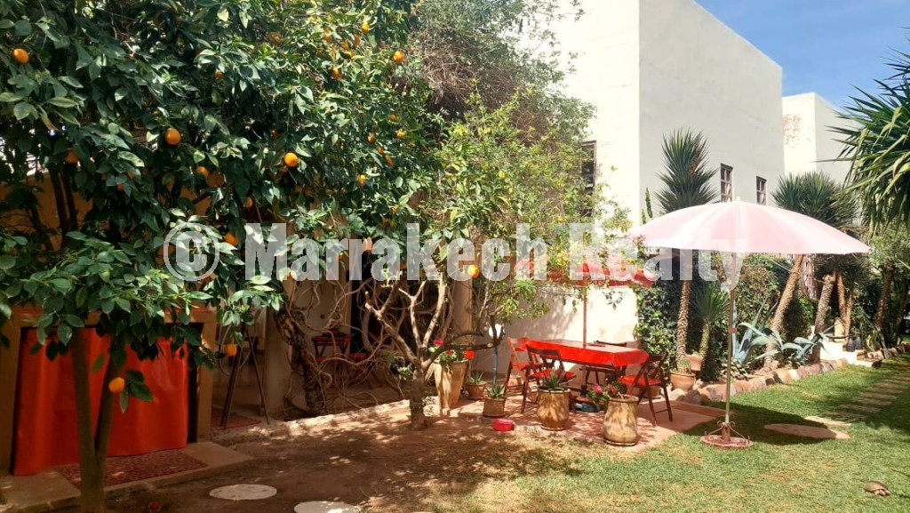 Belle villa de 5 chambres à vendre à Route de Fès