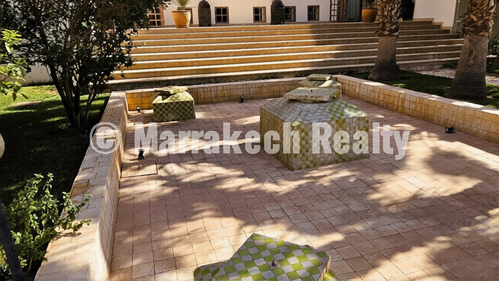Belle villa de 5 chambres à vendre à Route de Fès