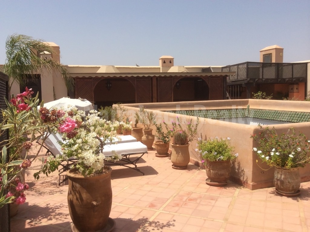 Superbe Riad Maison d’Hôtes de 8 chambres avec bel emplacement