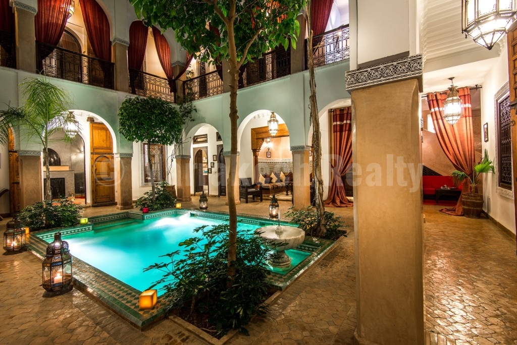 Superbe Riad Maison d’Hôtes de 8 chambres avec bel emplacement