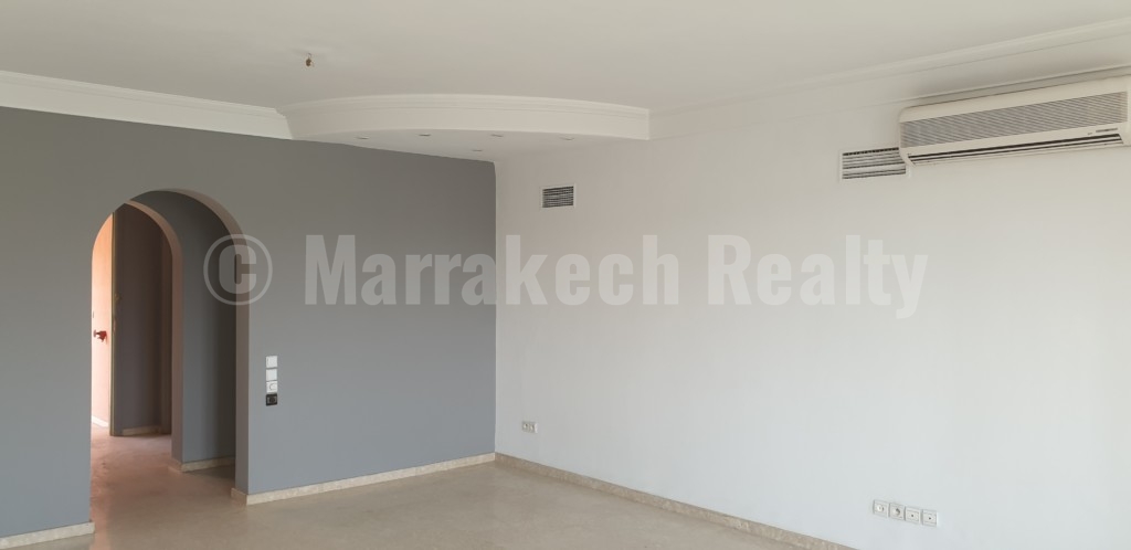 Beautiful two bedroom apartment in Hivernage.
