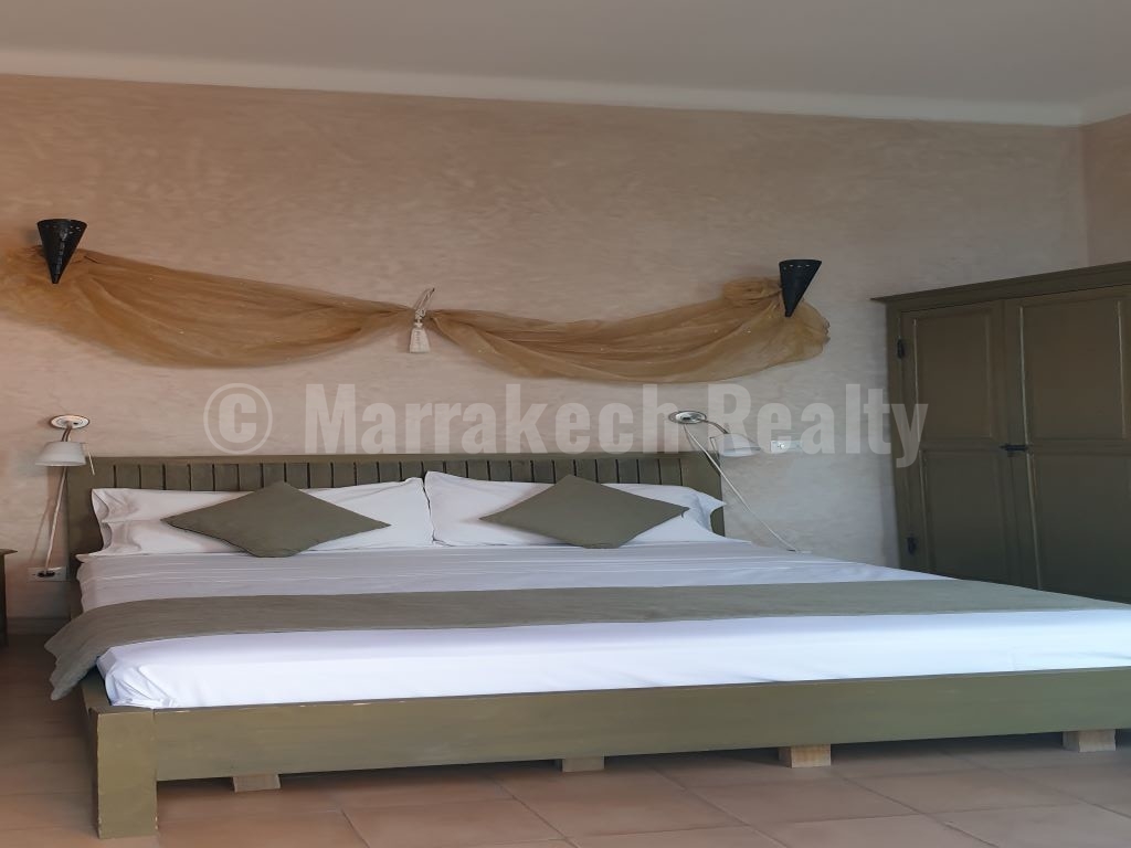 8 bedroom Guest-House Riad for sale in the Medina