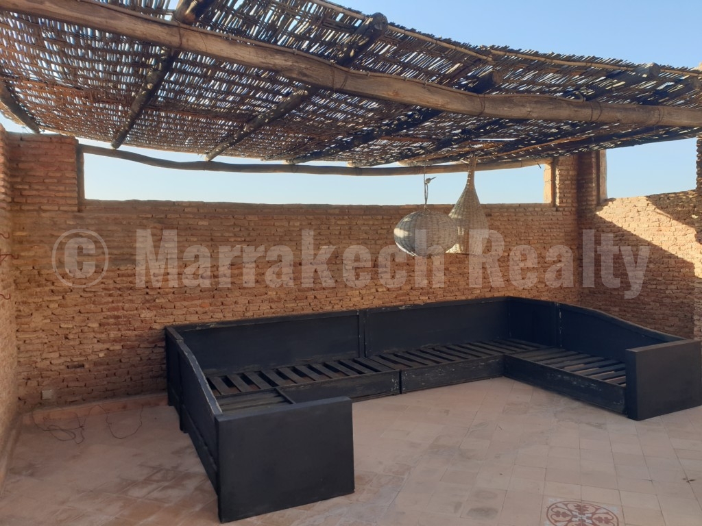 Superb 5 bedroom Riad for sale with easy access