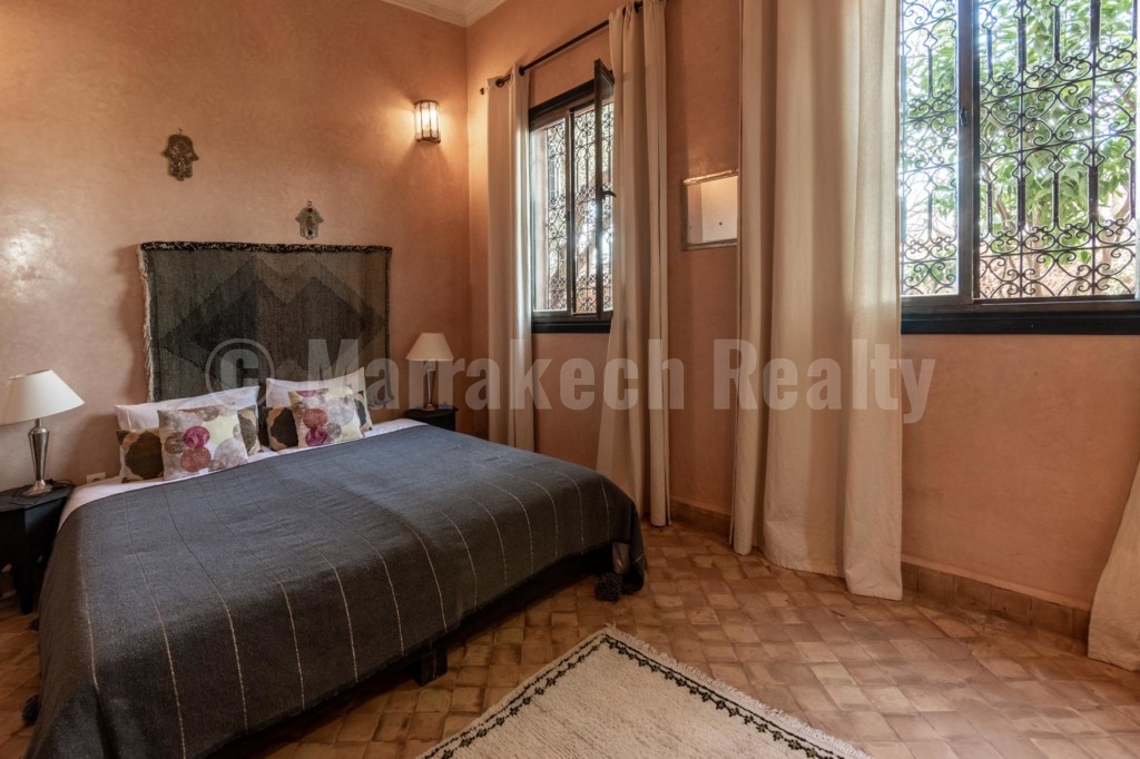 Pleasant 4 bedroom villa for rent long term with pool