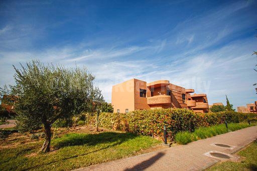 A louer, villa de 3 chambres dans un domaine sécurisé