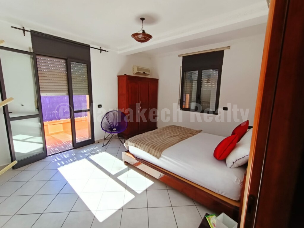 Appartement plein centre, parking et terrasse vue Atlas