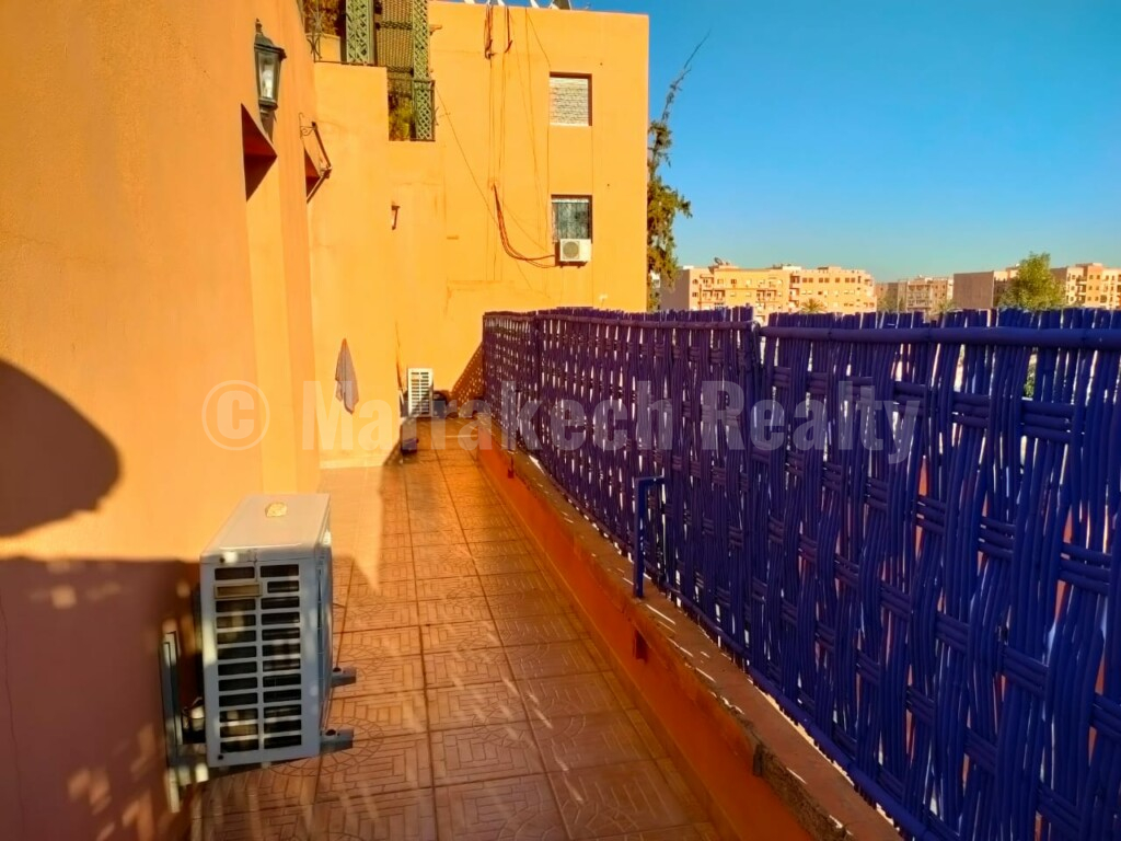 Appartement plein centre, parking et terrasse vue Atlas