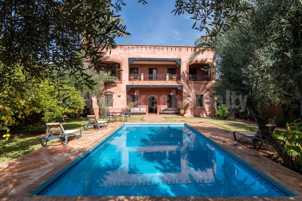 A louer, agréable villa privative de 4 chambres