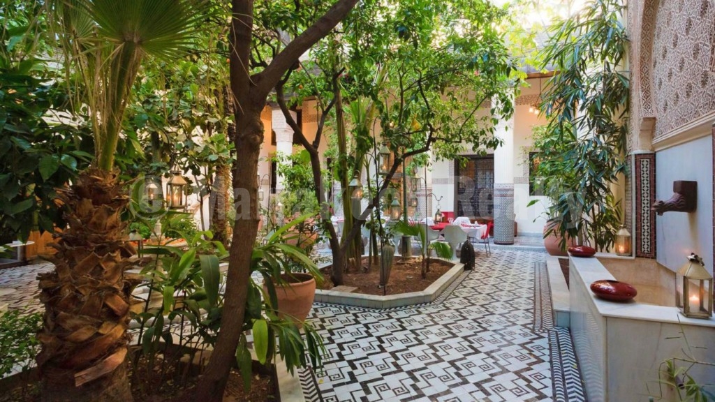 Exceptionnel Boutique-Riad de 8 suites avec emplacement unique