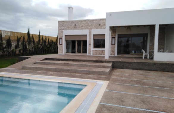 Standout contemporary 4 bedroom house with guest pavillon for sale 16 km from Essaouira