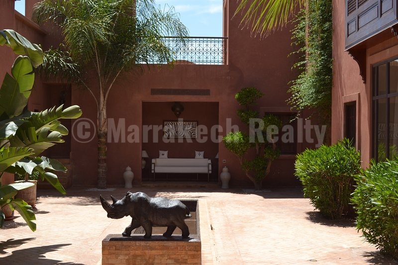 Villa contemporaine de prestige à vendre à proximité de Marrakech