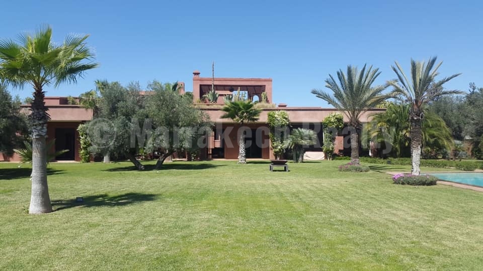 Villa contemporaine de prestige à vendre à proximité de Marrakech