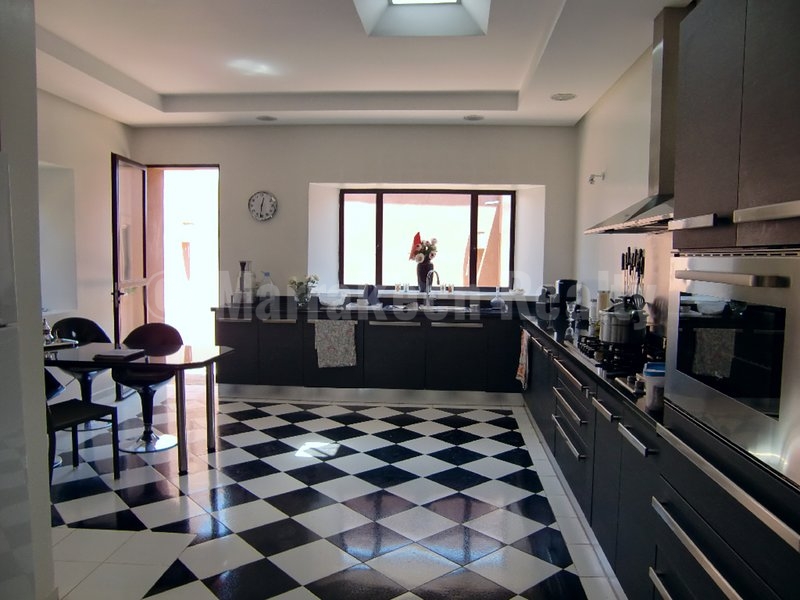 Villa contemporaine de prestige à vendre à proximité de Marrakech