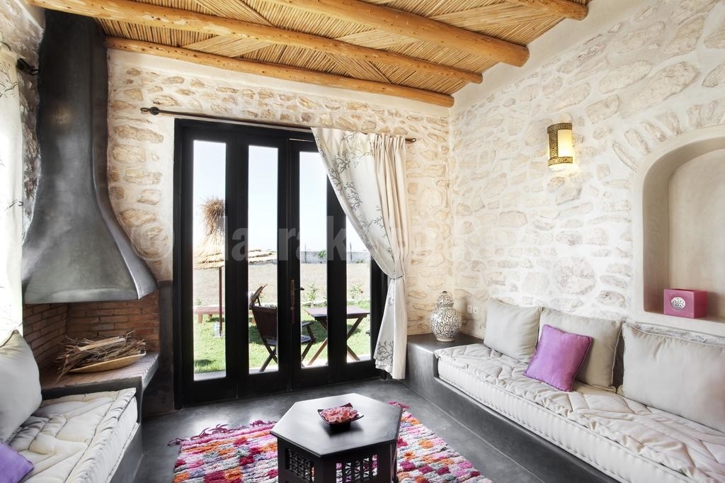 Magnifique maison d’hôte à vendre, à 900 m de la plage
