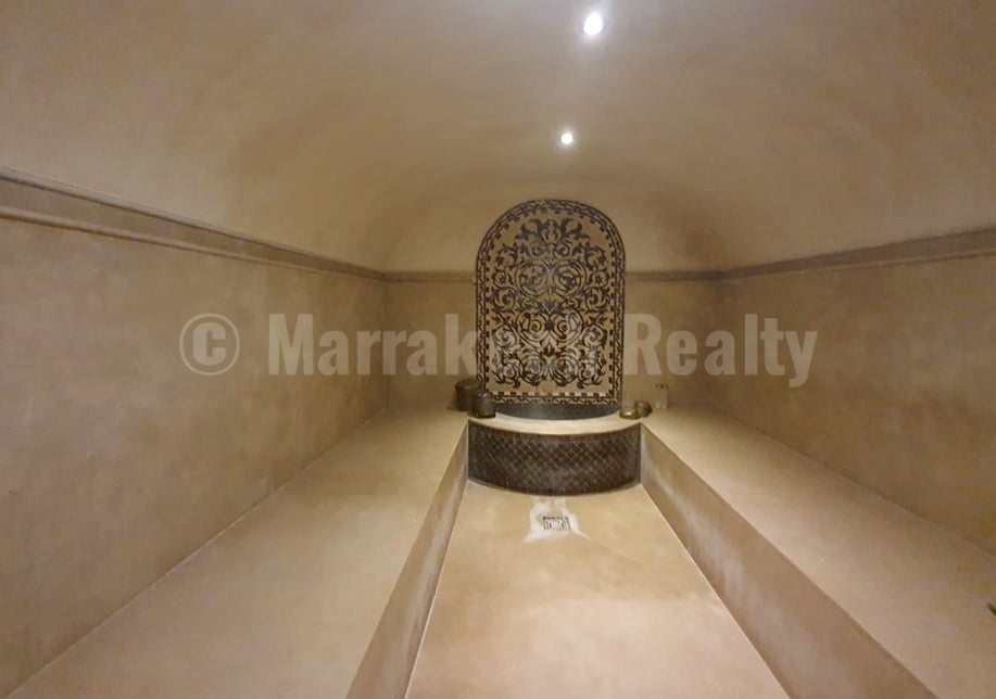 Ce luxueux Riad contemporain de 5 chambres est proposé au prix de 650 000 Euros