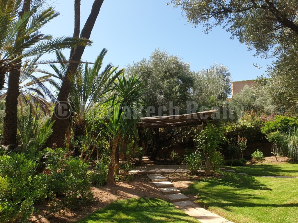 Superbe villa de 4 chambres à louer dans un domaine privé à proximité de Marrakech