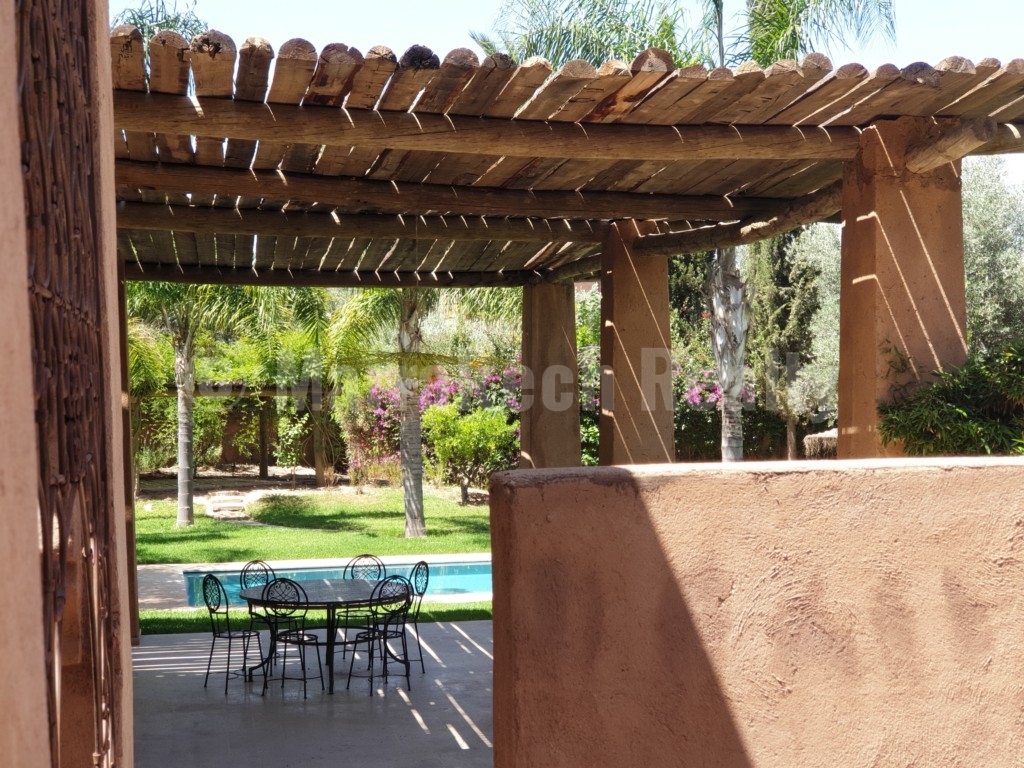 Upscale 3 bedroom kasbah-style villa for rent close to Marrakech