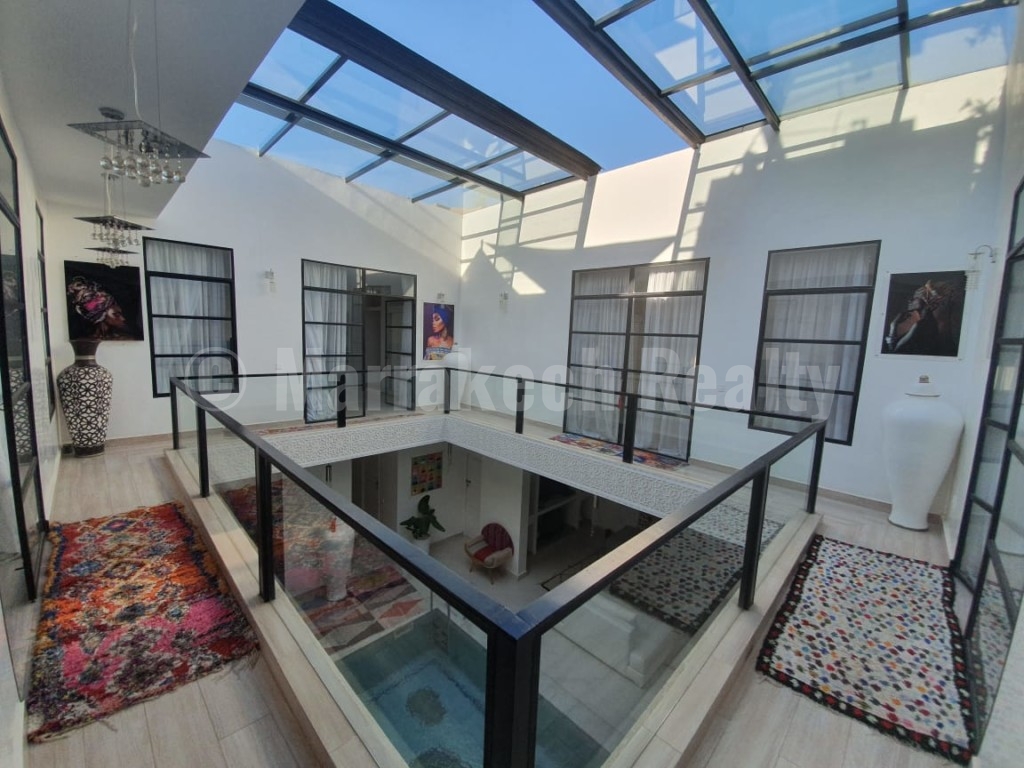 Ce luxueux Riad contemporain de 5 chambres est proposé au prix de 650 000 Euros