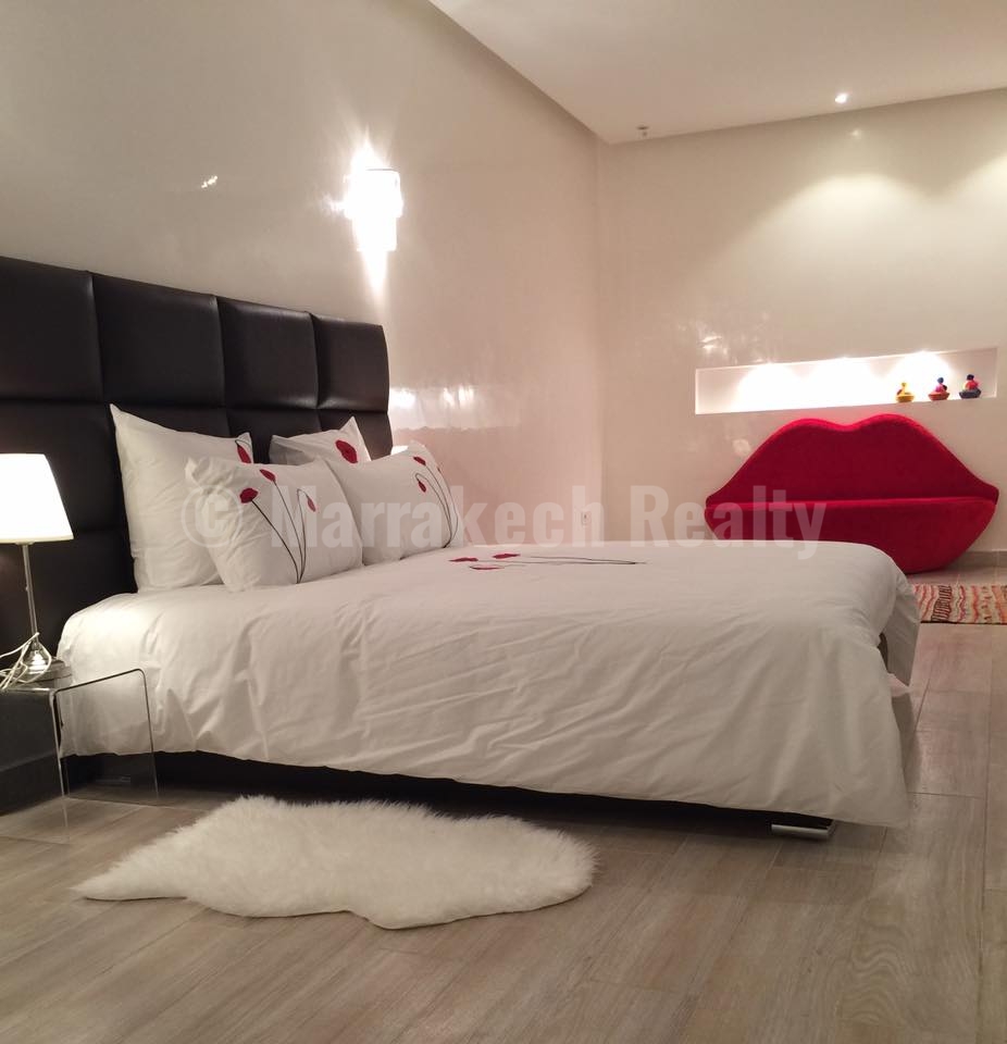 Ce luxueux Riad contemporain de 5 chambres est proposé au prix de 650 000 Euros