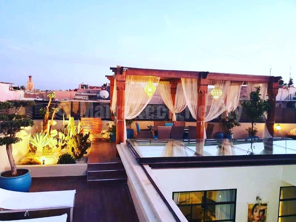 Ce luxueux Riad contemporain de 5 chambres est proposé au prix de 650 000 Euros