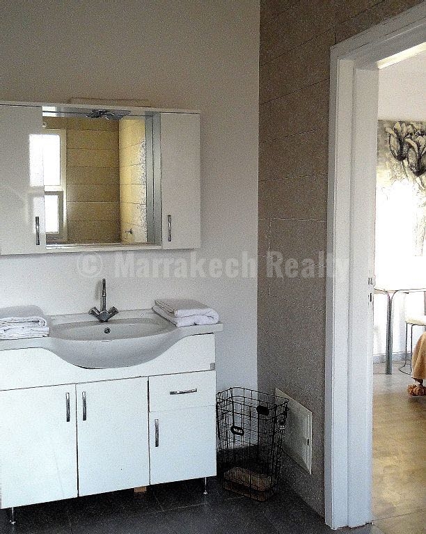 Long term rental: 4 bedroom villa with private pool in a gated domain