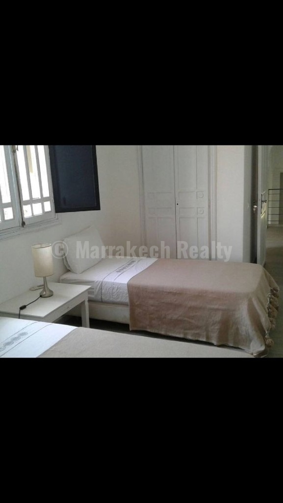 Long term rental: 4 bedroom villa with private pool in a gated domain