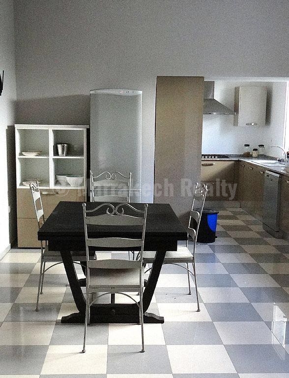 Long term rental: 4 bedroom villa with private pool in a gated domain