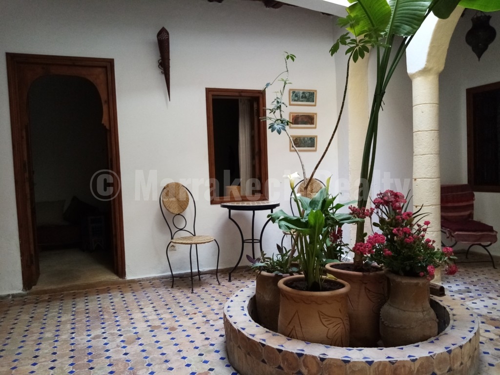 Pretty 4 bedroom Riad with prime location and excellent rental figures