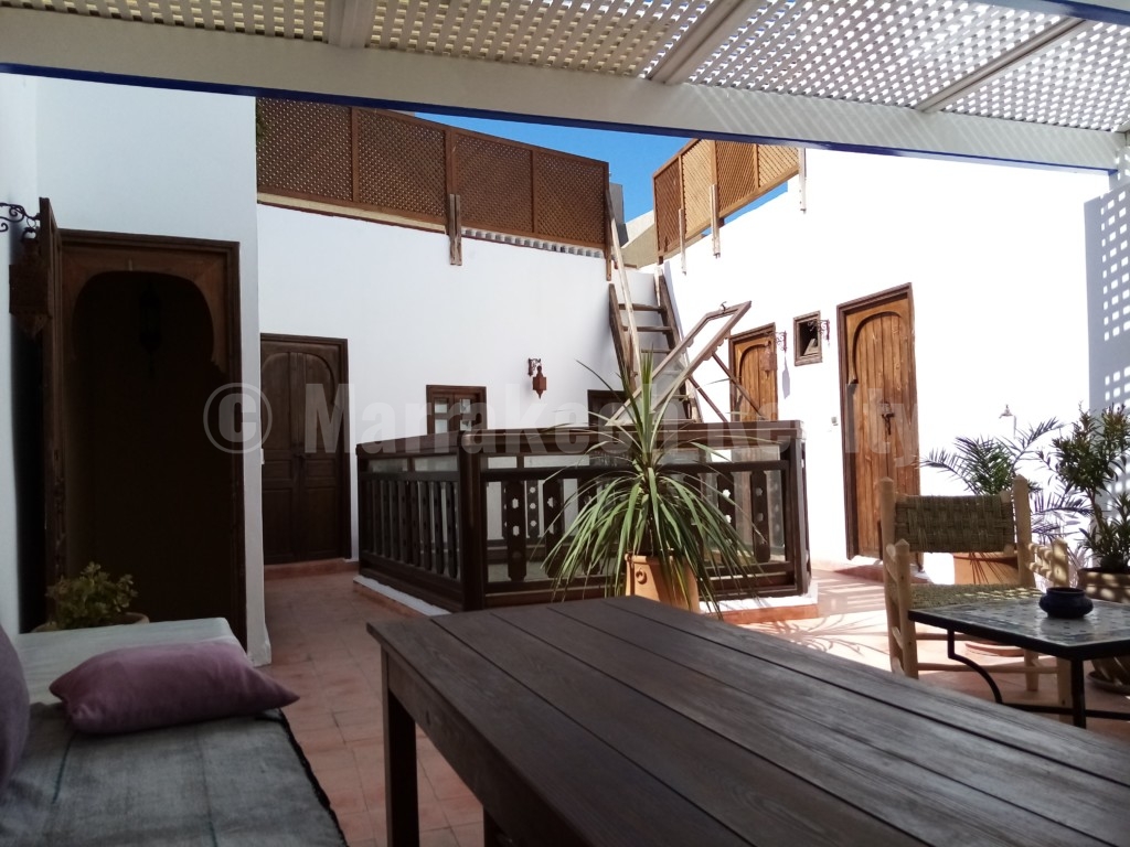 Riad familial de charme, 4 chambres, très bien situé.