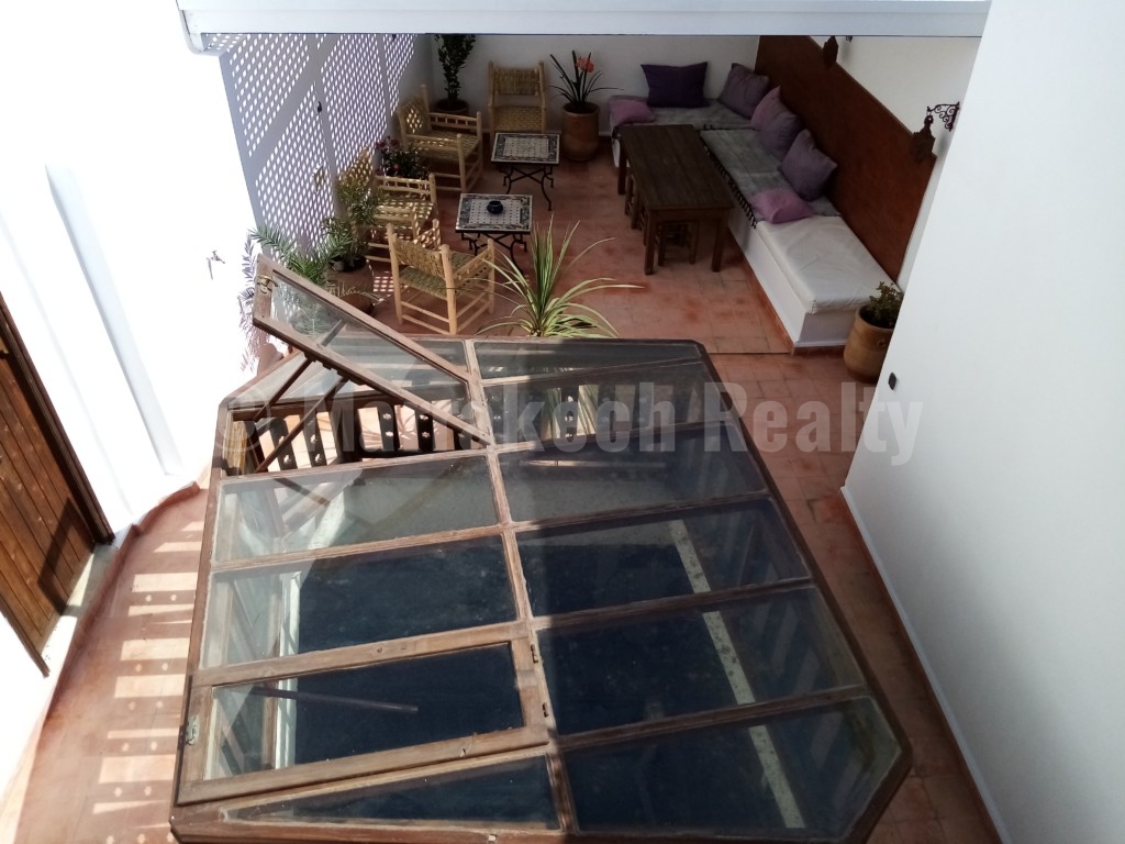 Pretty 4 bedroom Riad with prime location and excellent rental figures