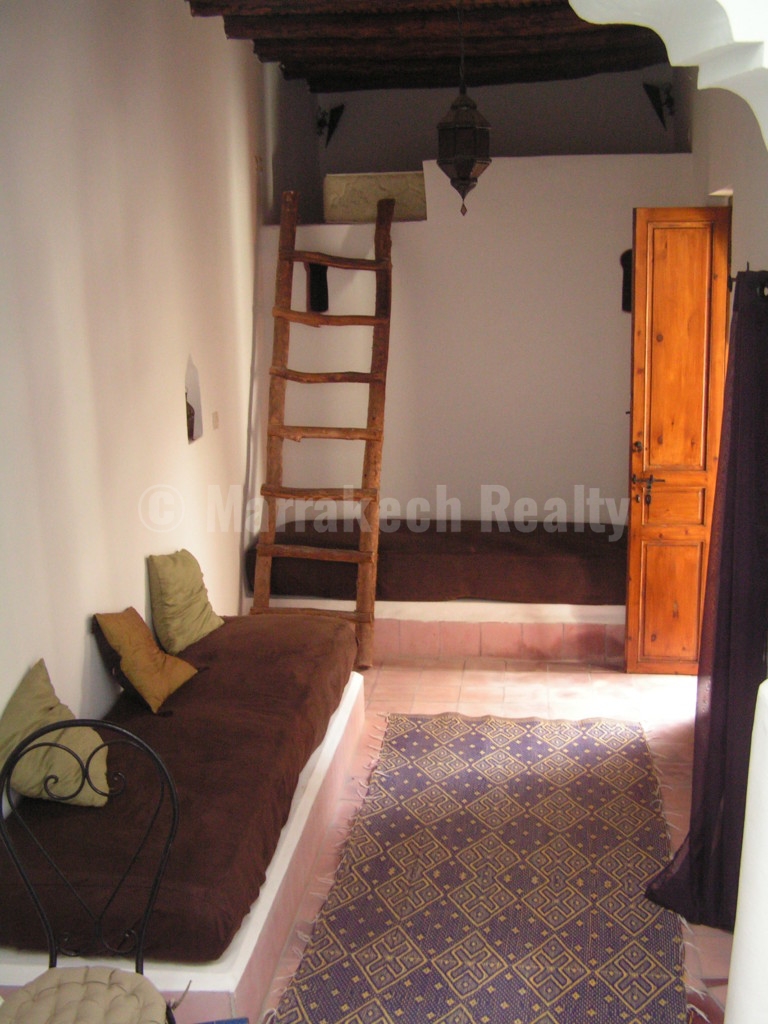 Pretty 4 bedroom Riad with prime location and excellent rental figures