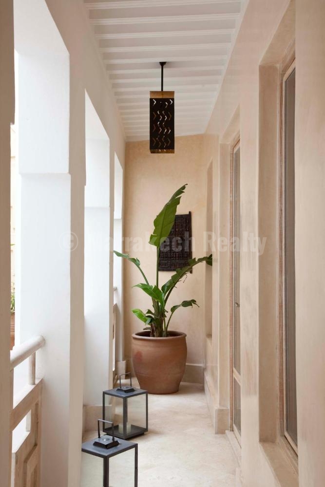 This elegant 5 suites Boutique-Riad with seaviews hits the market