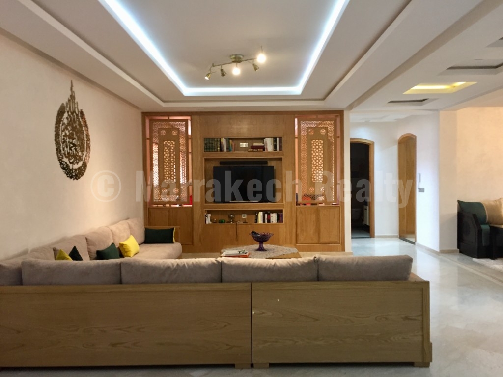 Vaste et bel appartement de 4 chambres à vendre au cœur de Marrakech