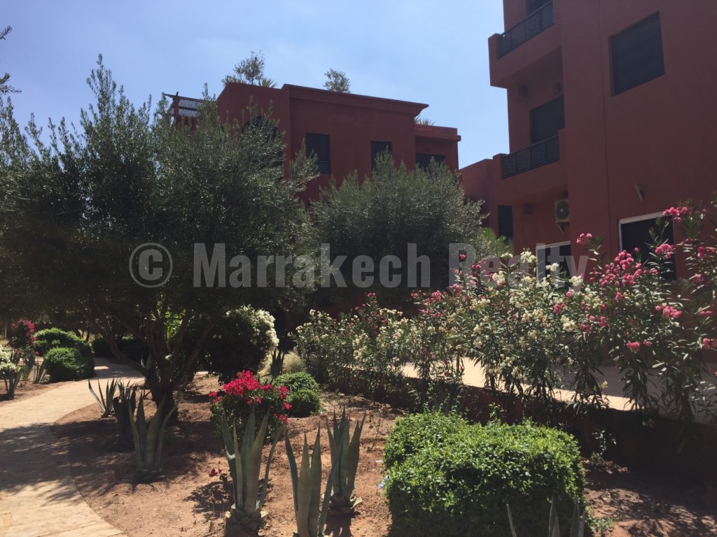 For rent close to Marrakech: 2 bedroom appartment with roof-terrace