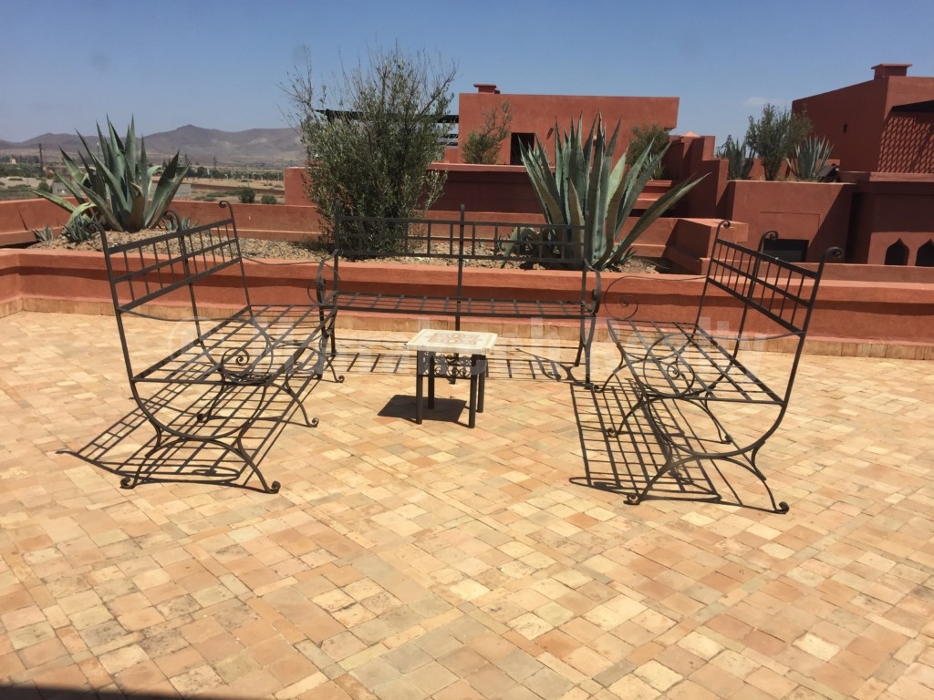 For rent close to Marrakech: 2 bedroom appartment with roof-terrace