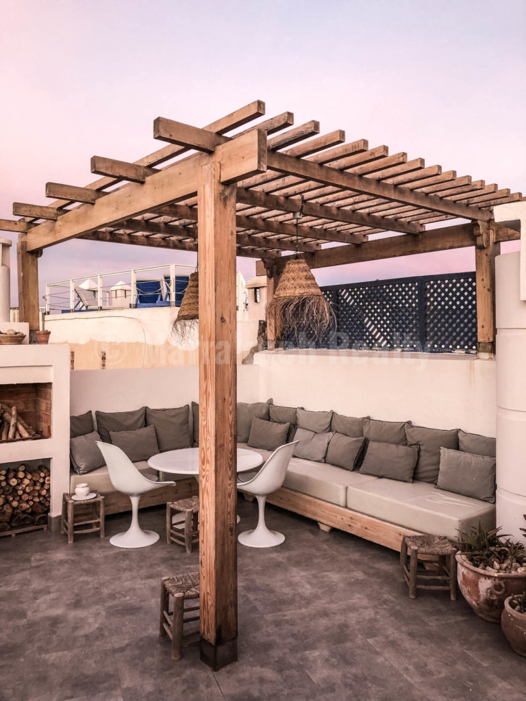 This elegant 5 suites Boutique-Riad with seaviews hits the market