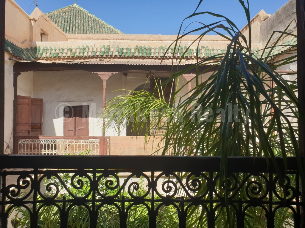 Superbe potentiel et emplacement idéal pour ce charmant Riad à rénover