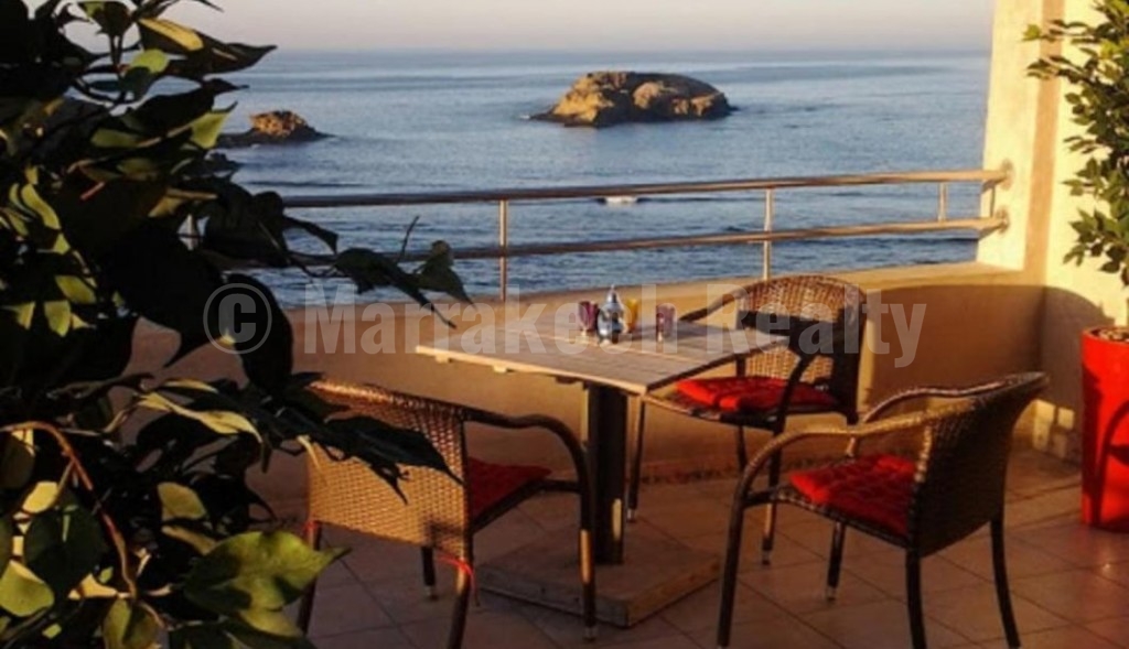 Unique waterfront 8 bedroom Boutique-Riad just up for sale in Essaouira