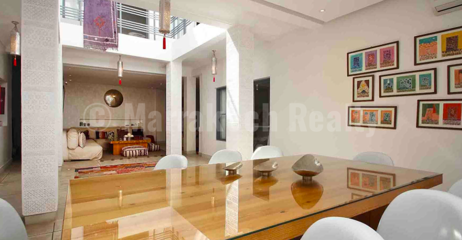 Standout contemporary 6 bedroom Riad with prime location just up for sale