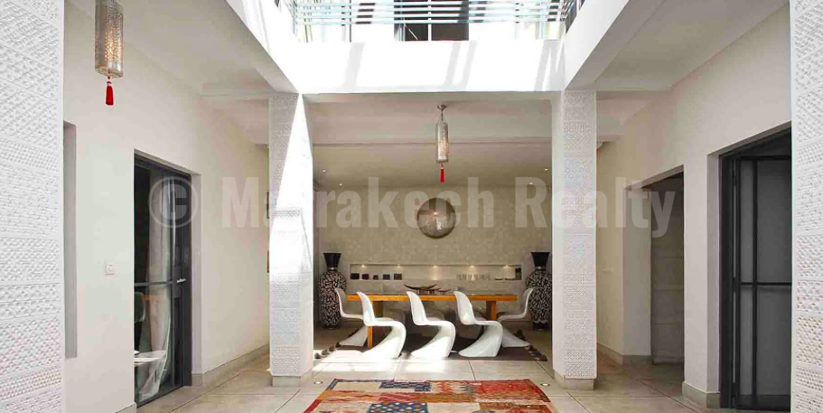 Standout contemporary 6 bedroom Riad with prime location just up for sale