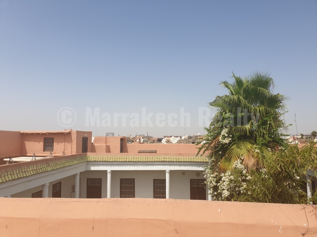 Exceptionnel vaste Riad titré à rénover avec accès voiture direct : superbe potentiel
