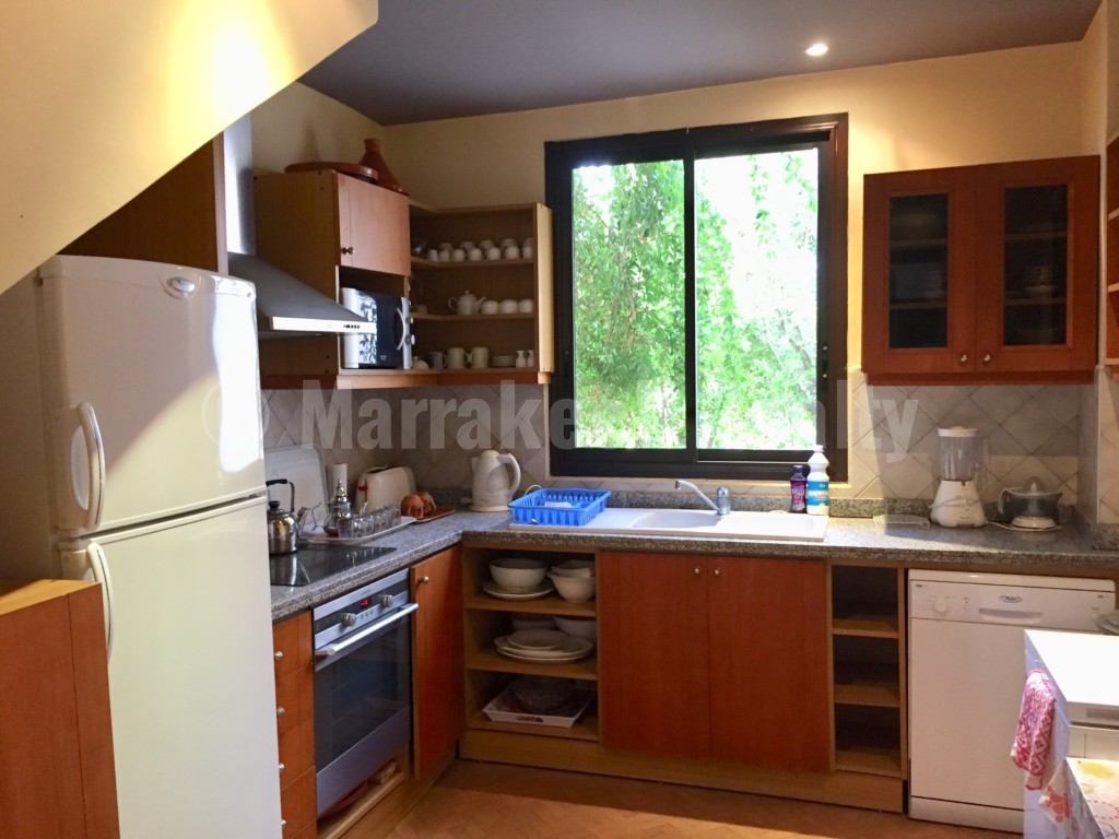 Pleasant 4 bedroom villa for rent long term 20 minutes from Marrakech