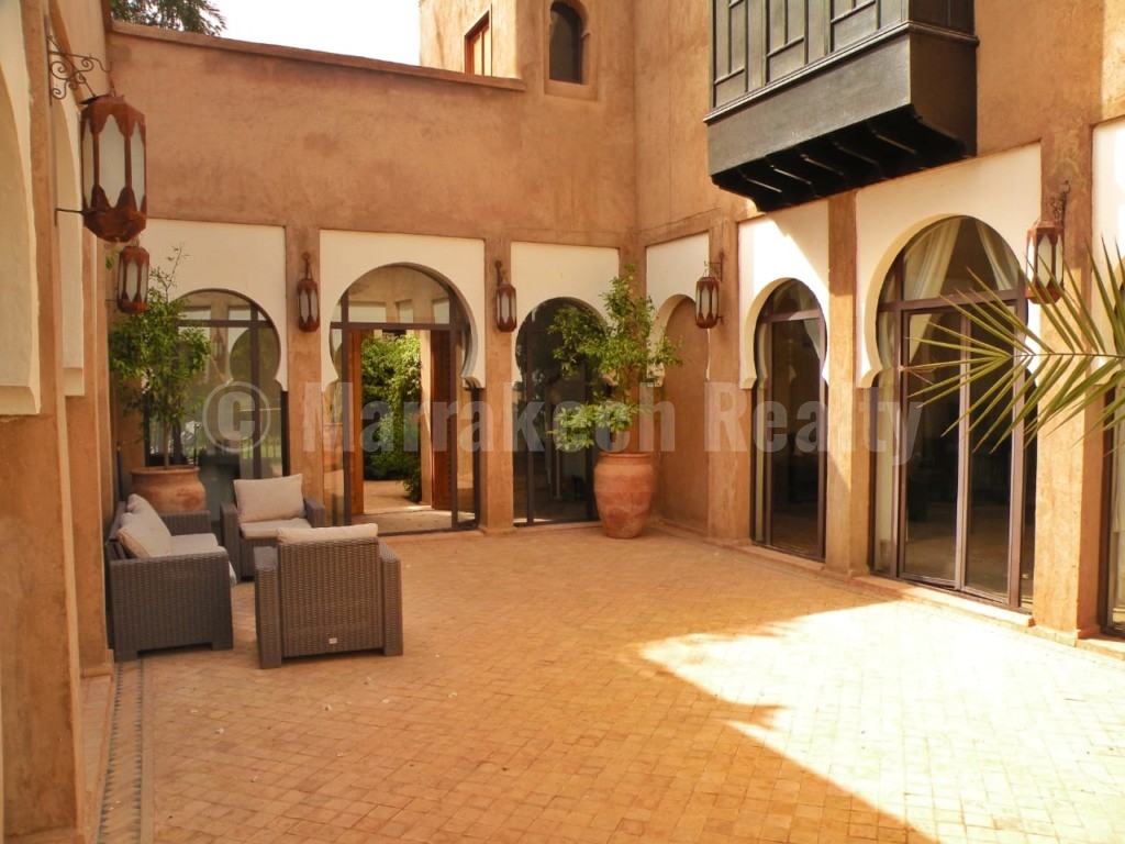 Pleasant 4 bedroom villa for rent long term 20 minutes from Marrakech