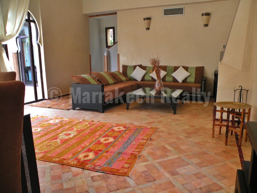 Pleasant 4 bedroom villa for rent long term 20 minutes from Marrakech