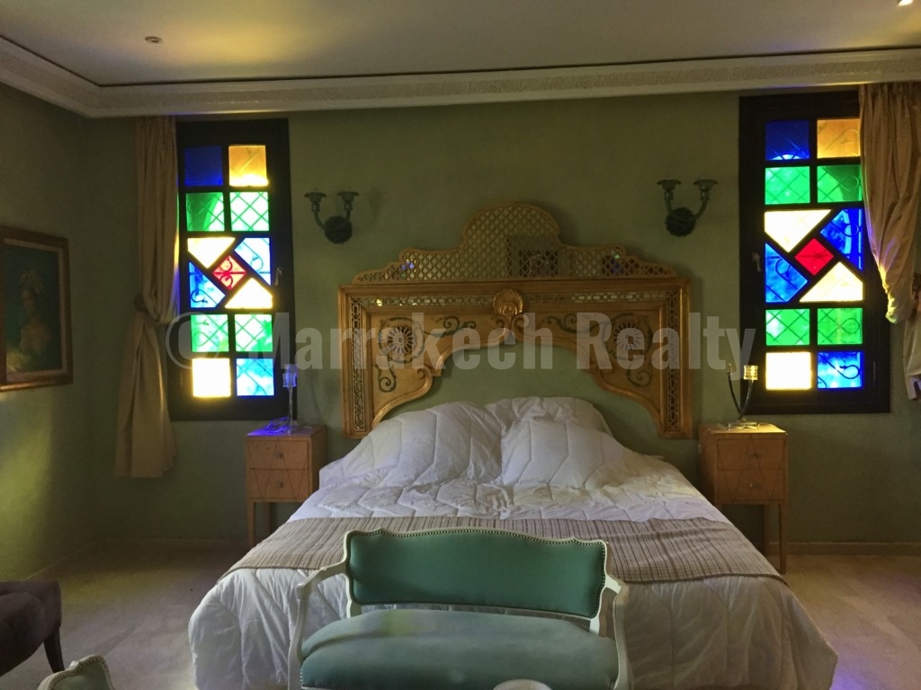 Imposante villa sur un hectare à vendre à proximité de Marrakech