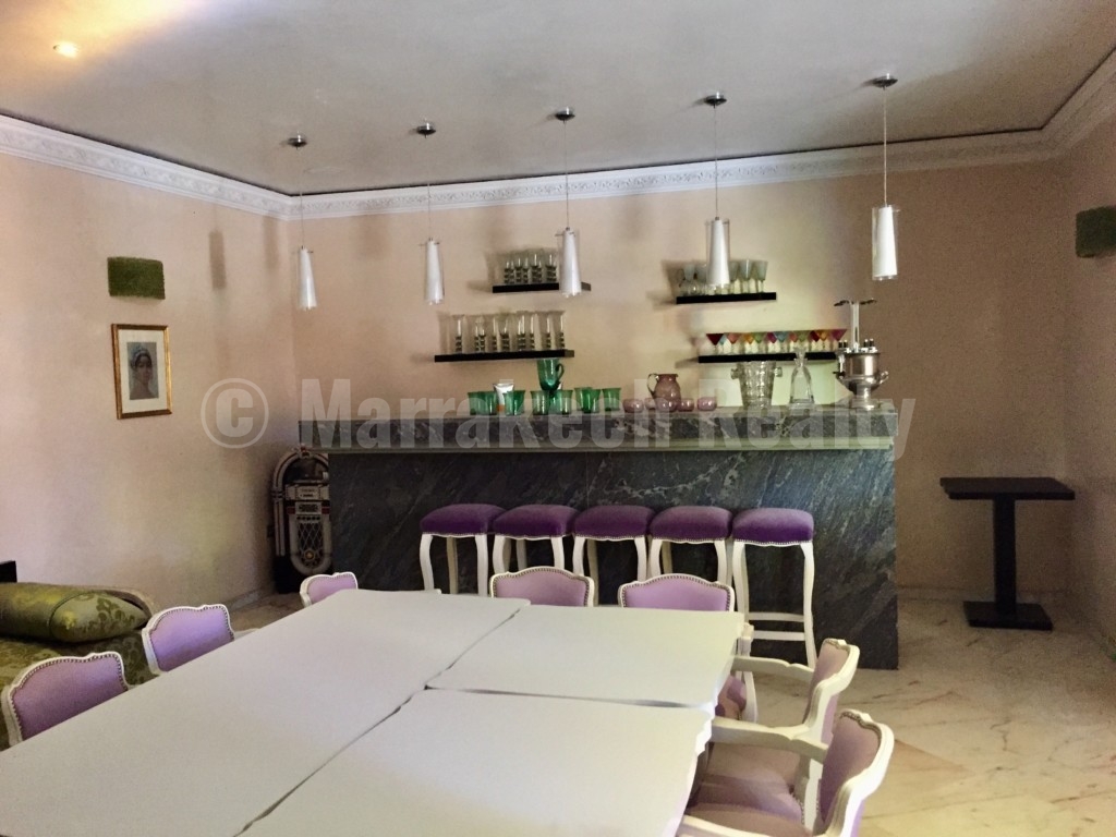 Imposante villa sur un hectare à vendre à proximité de Marrakech