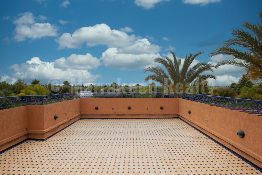 Imposante villa sur un hectare à vendre à proximité de Marrakech