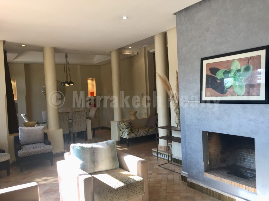 Jolie villa de 3 chambres à louer en longue durée dans une résidence golfique