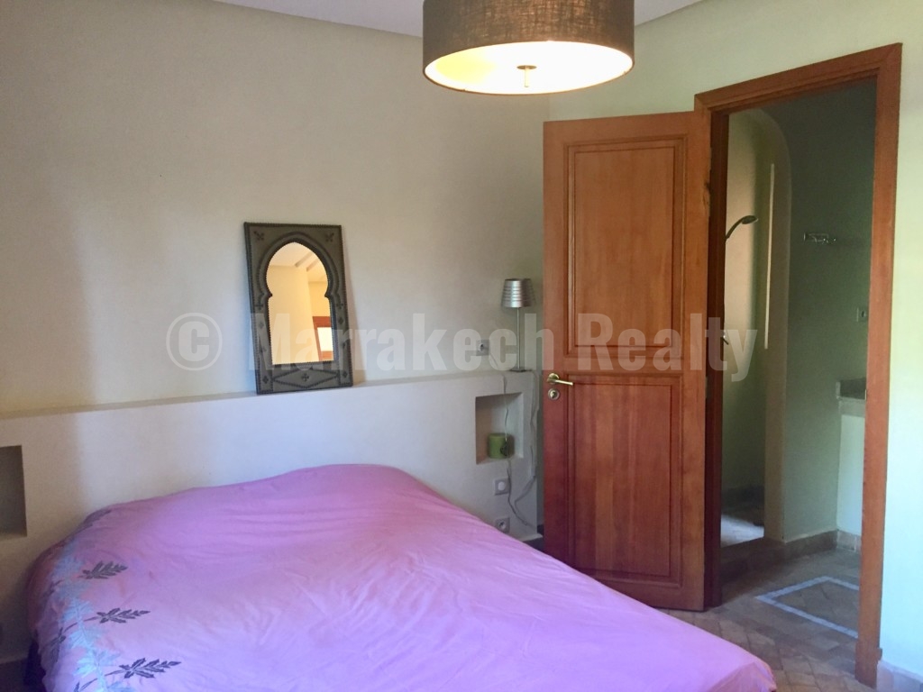 Jolie villa de 3 chambres à louer en longue durée dans une résidence golfique