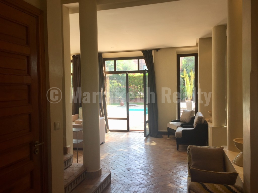 Jolie villa de 3 chambres à louer en longue durée dans une résidence golfique